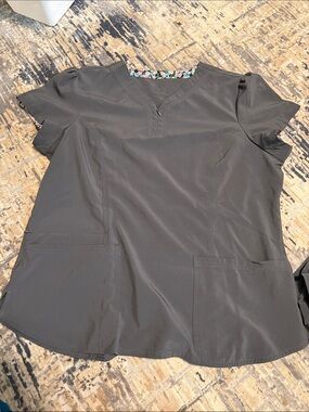 Women’s Pewter Short Sleeve Medical Scrub Top with Floral Trim